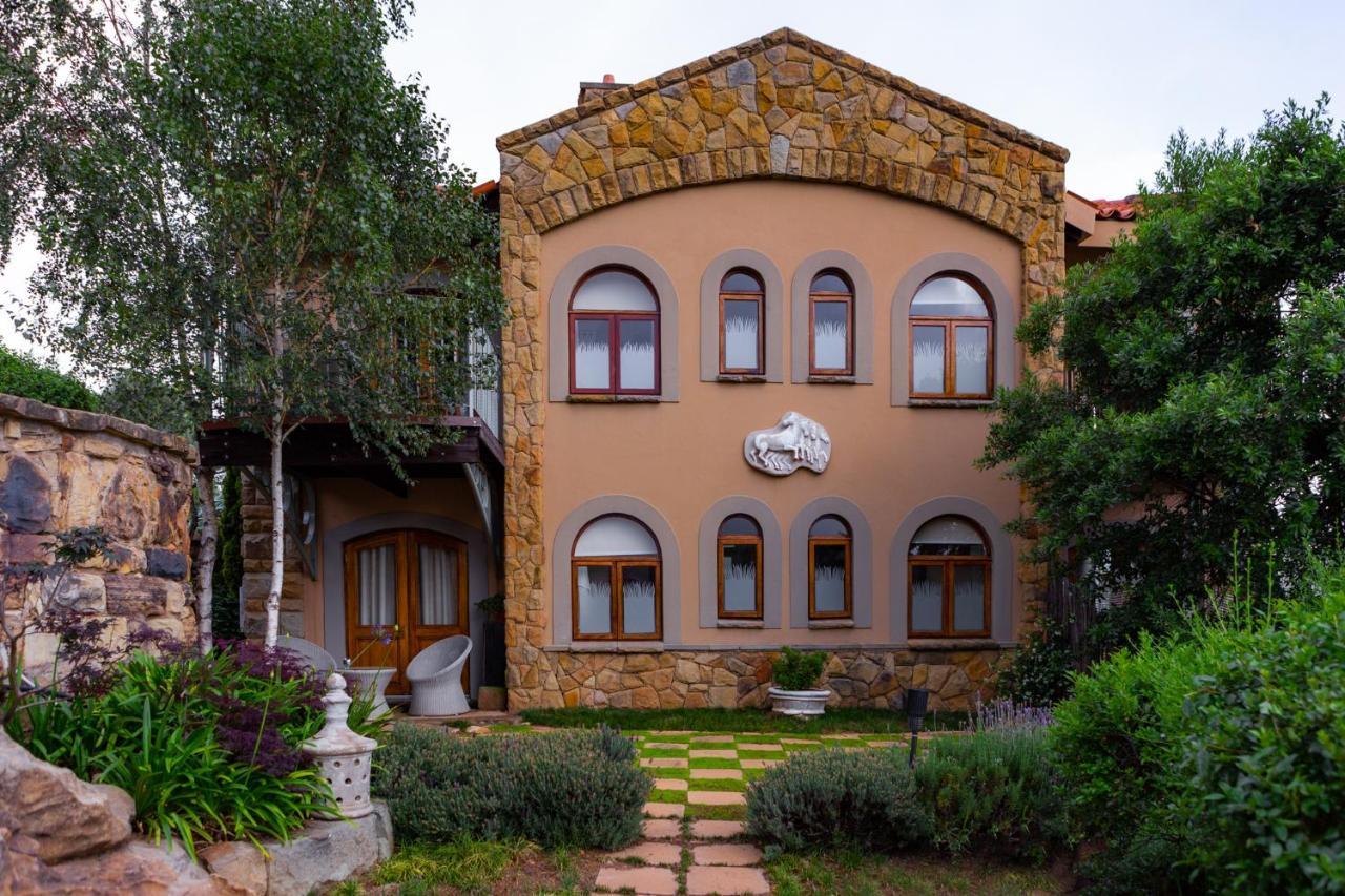 Wild Horses Lodge Harrismith Eksteriør bilde